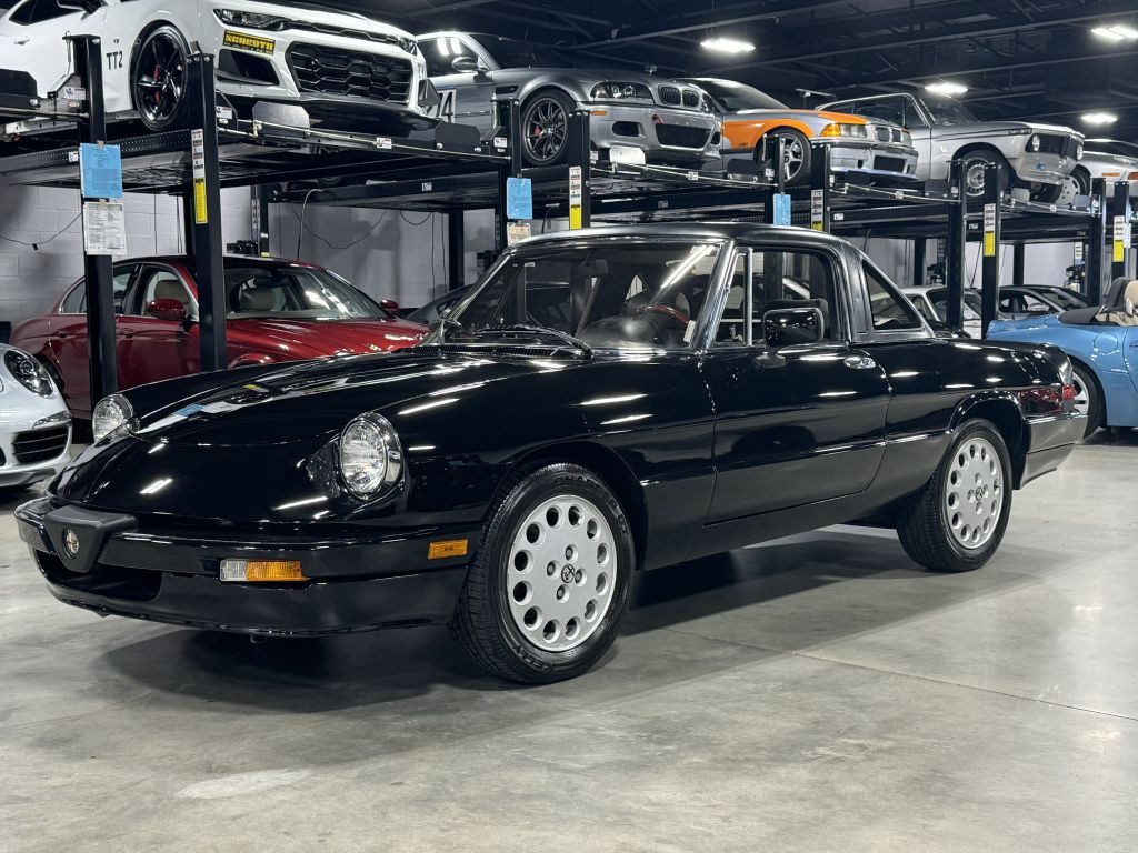 1989 Alfa Romeo Spider Image 23
