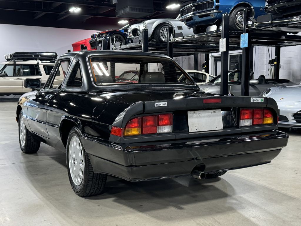 1989 Alfa Romeo Spider Image 27