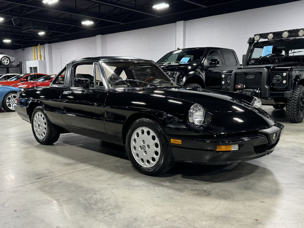 1989 Alfa Romeo Spider Image 35