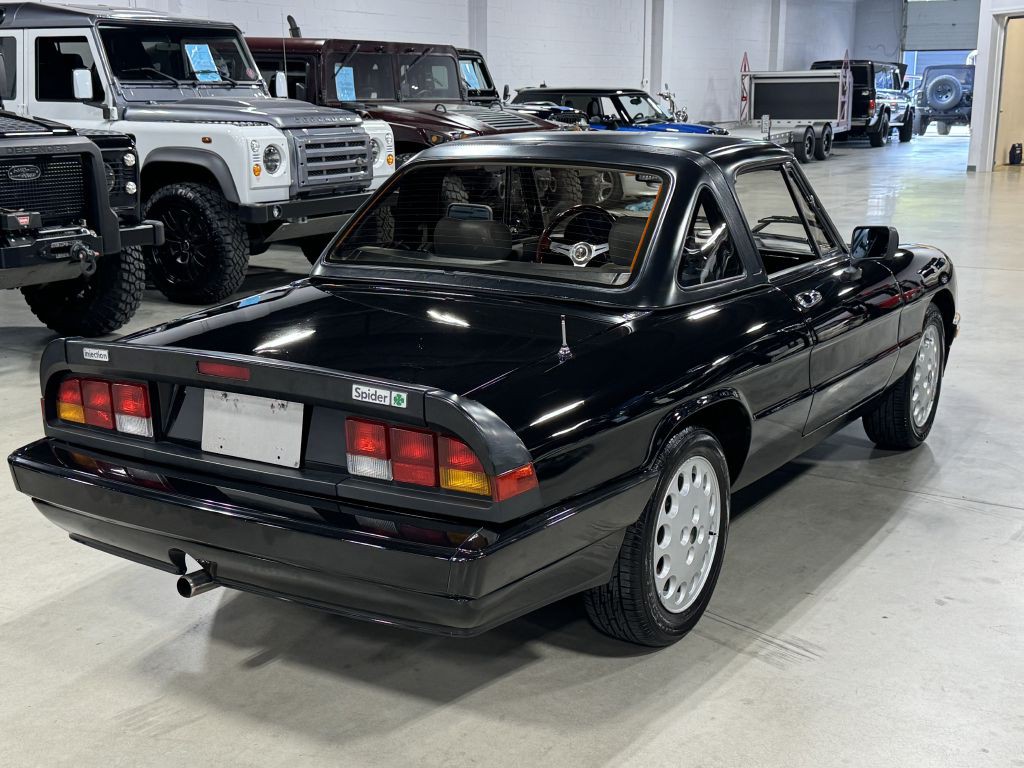 1989 Alfa Romeo Spider Image 47