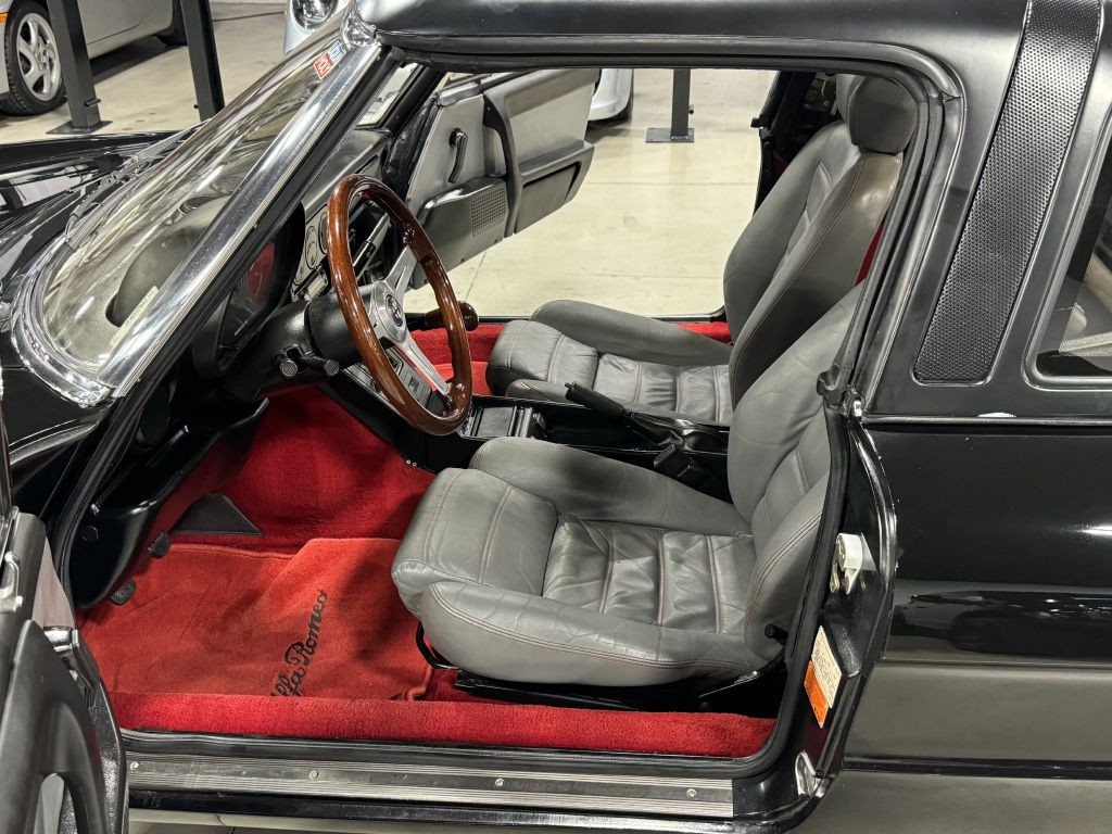 1989 Alfa Romeo Spider Image 55