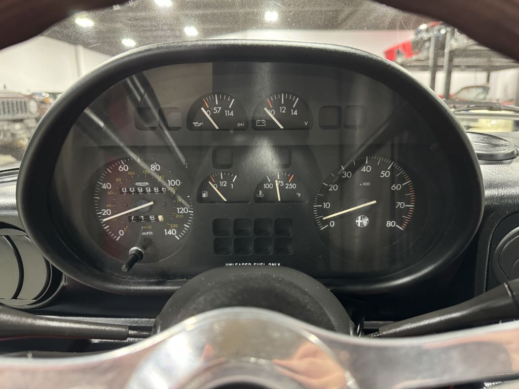 1989 Alfa Romeo Spider Image 58