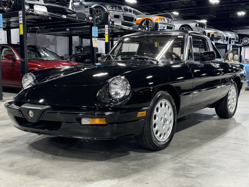 1989 Alfa Romeo Spider Image 90