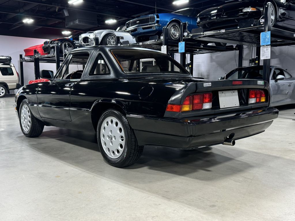 1989 Alfa Romeo Spider Image 93