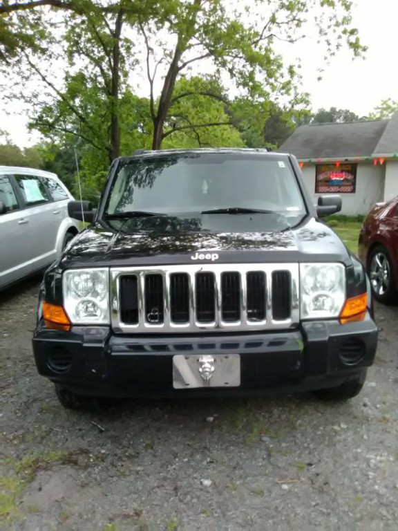 2008 Jeep Commander Image 2