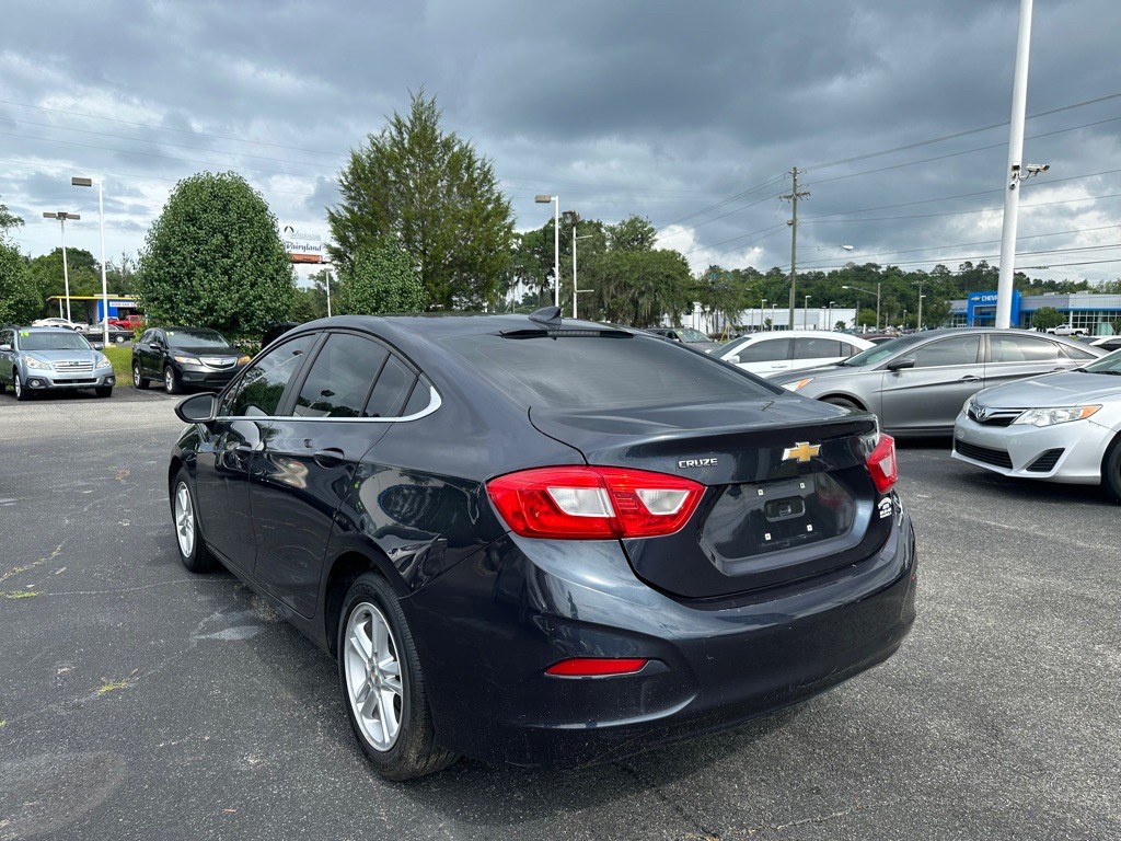 2016 Chevrolet Cruze Image 4