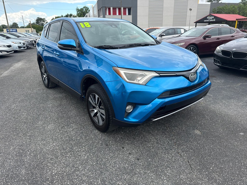 2018 Toyota Rav4 Image 2
