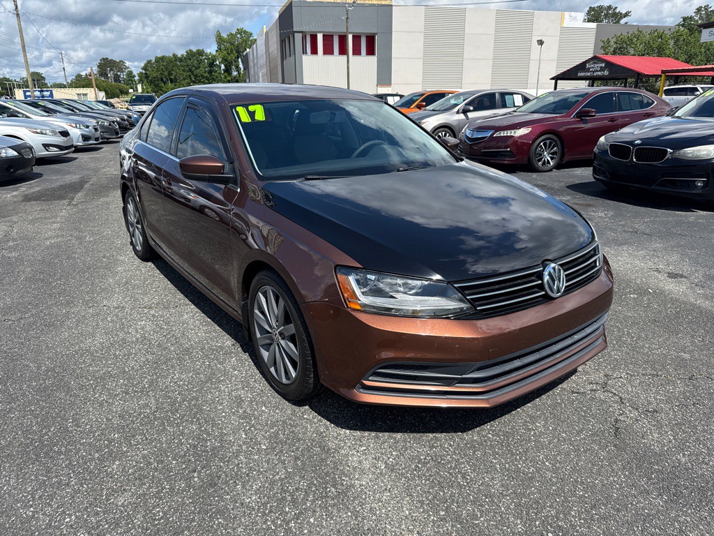 2017 Volkswagen Jetta Image 2
