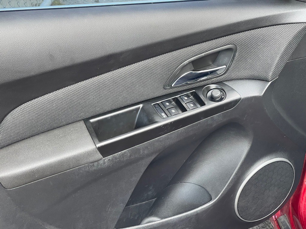 2012 Chevrolet Cruze Image 29