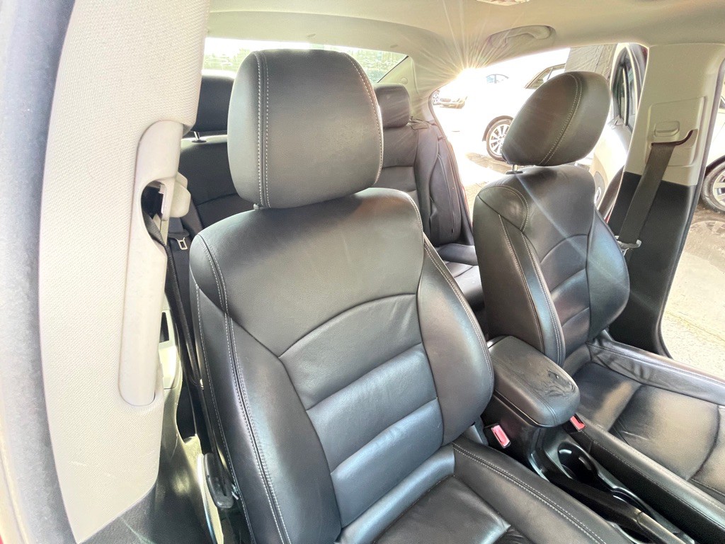 2012 Chevrolet Cruze Image 35
