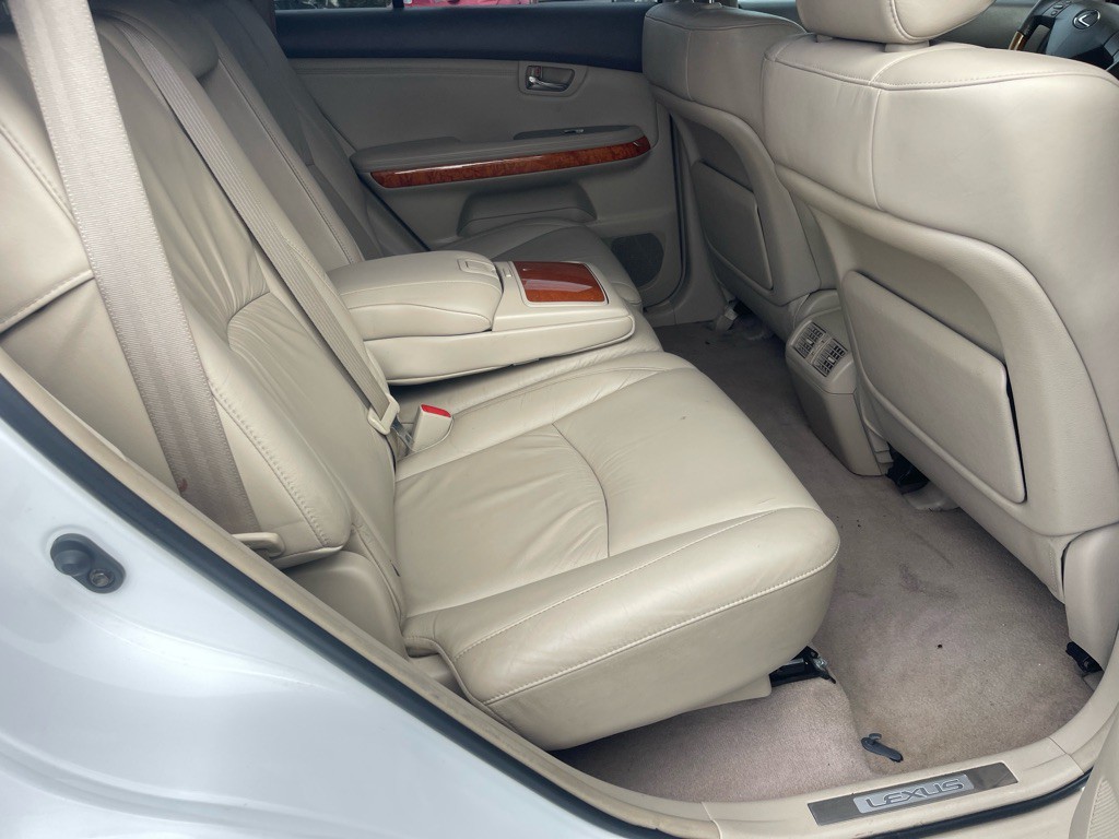 2004 Lexus RX Image 9