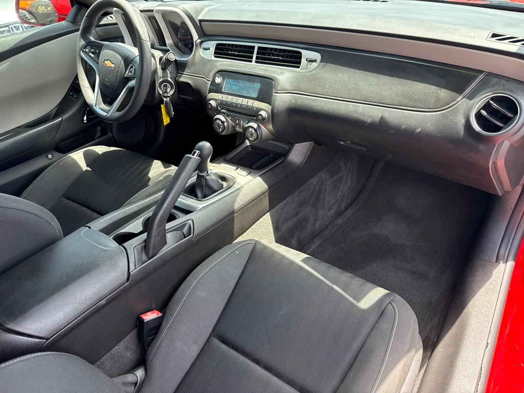 2015 Chevrolet Camaro Image 9