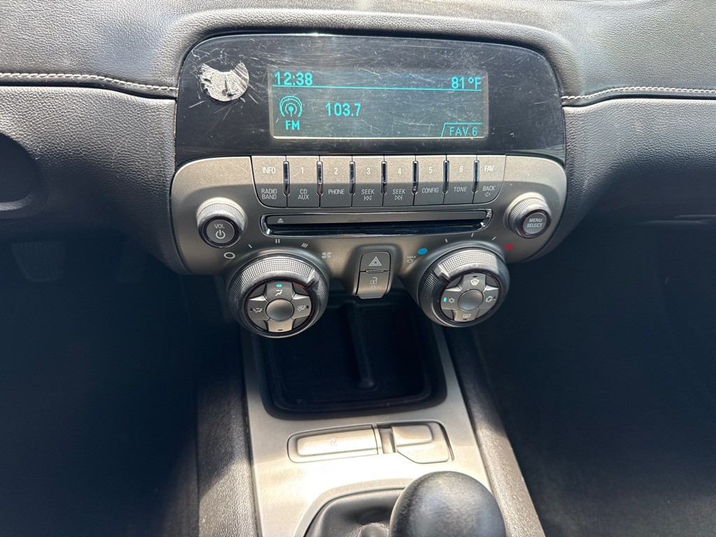 2015 Chevrolet Camaro Image 10