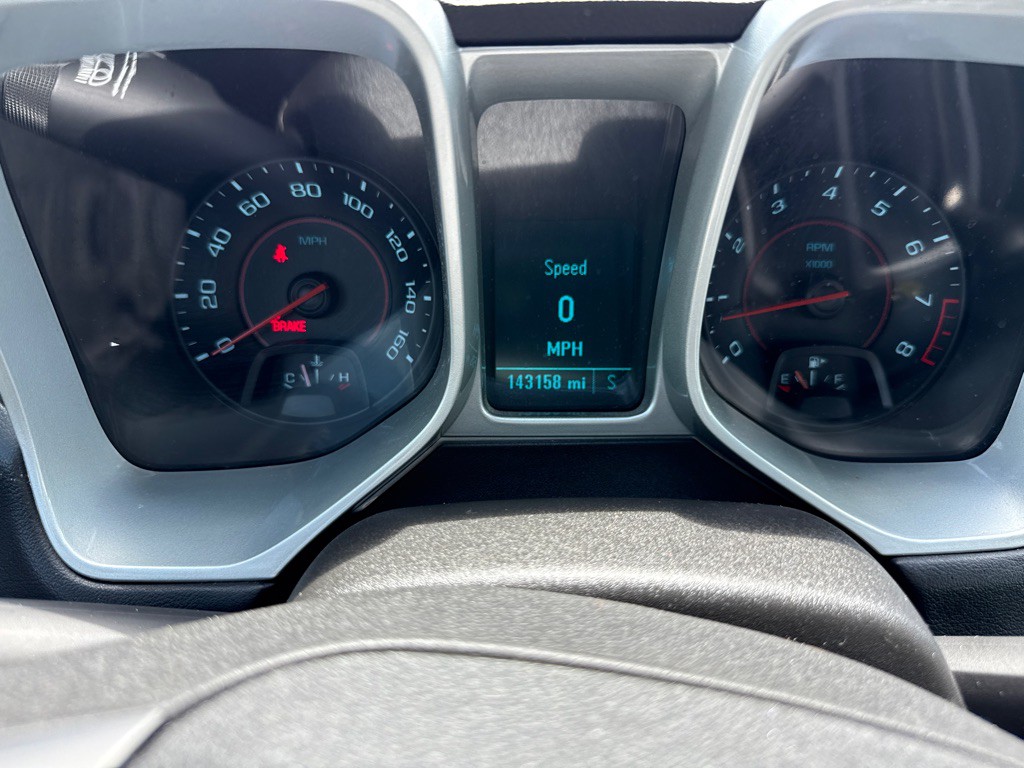 2015 Chevrolet Camaro Image 11