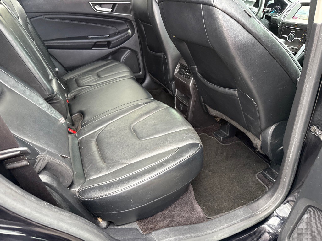 2016 Ford Edge Image 9