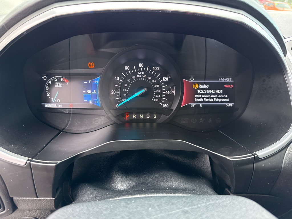 2016 Ford Edge Image 12