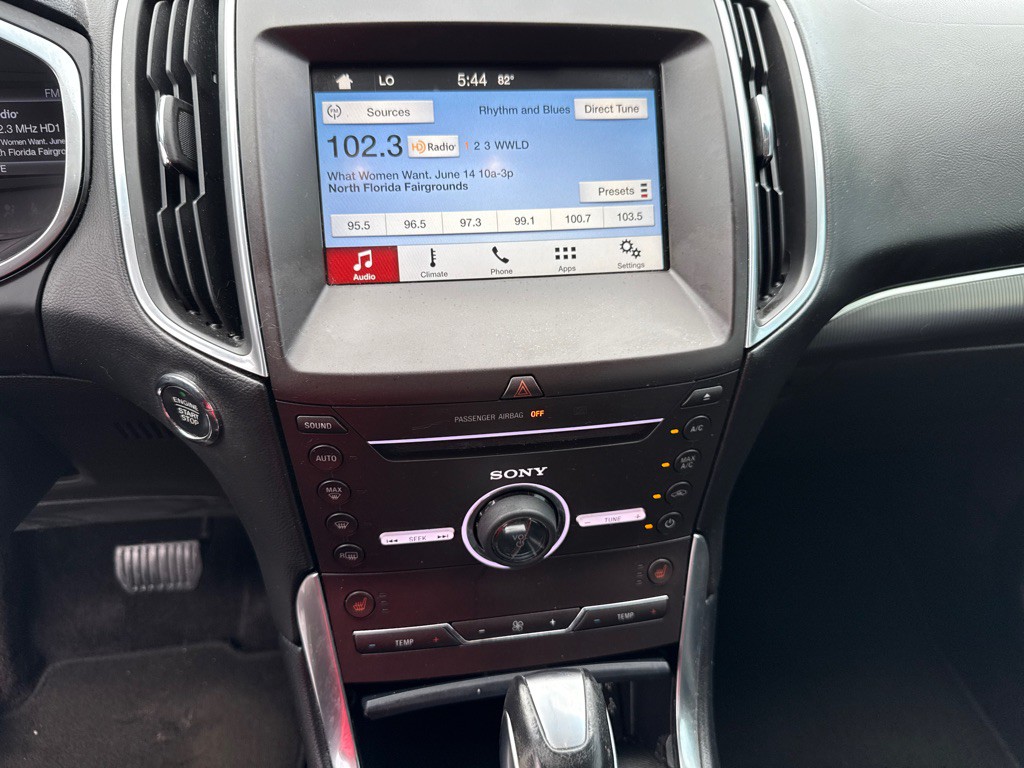 2016 Ford Edge Image 13