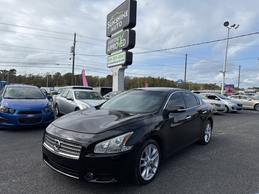 2011 Nissan Maxima Image 1