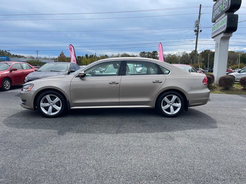 2015 Volkswagen Passat Image 6