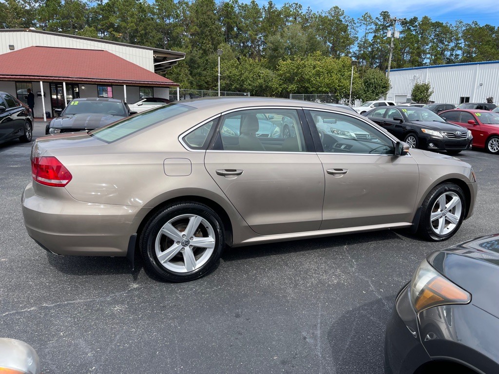 2015 Volkswagen Passat Image 8
