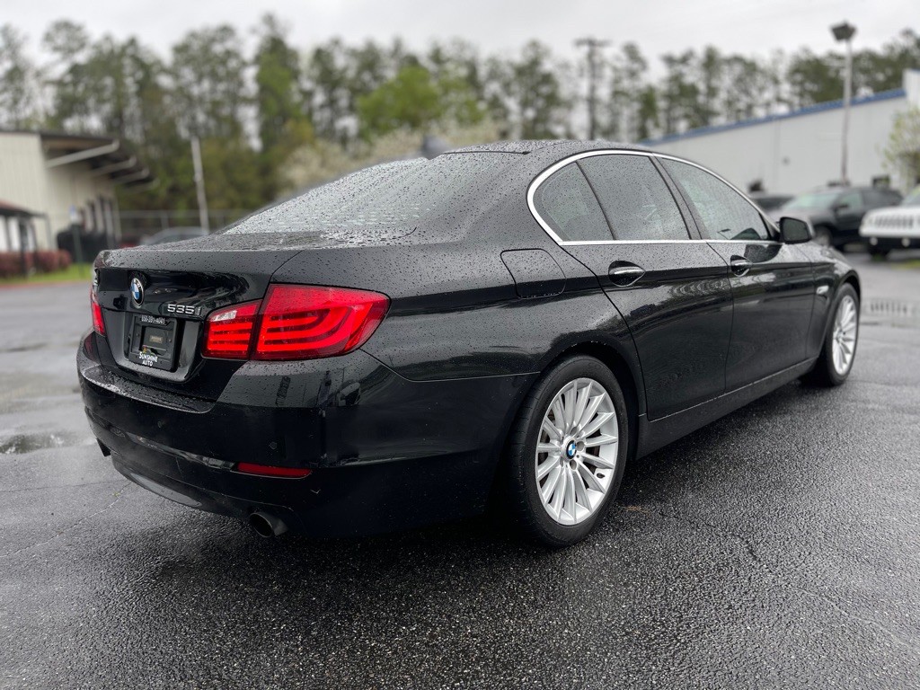2011 BMW 5 Series Image 6