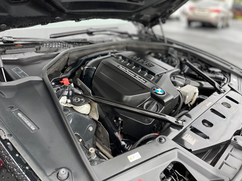 2011 BMW 5 Series Image 37