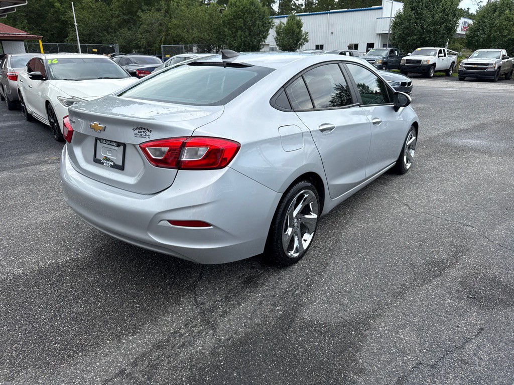 2019 Chevrolet Cruze Image 3