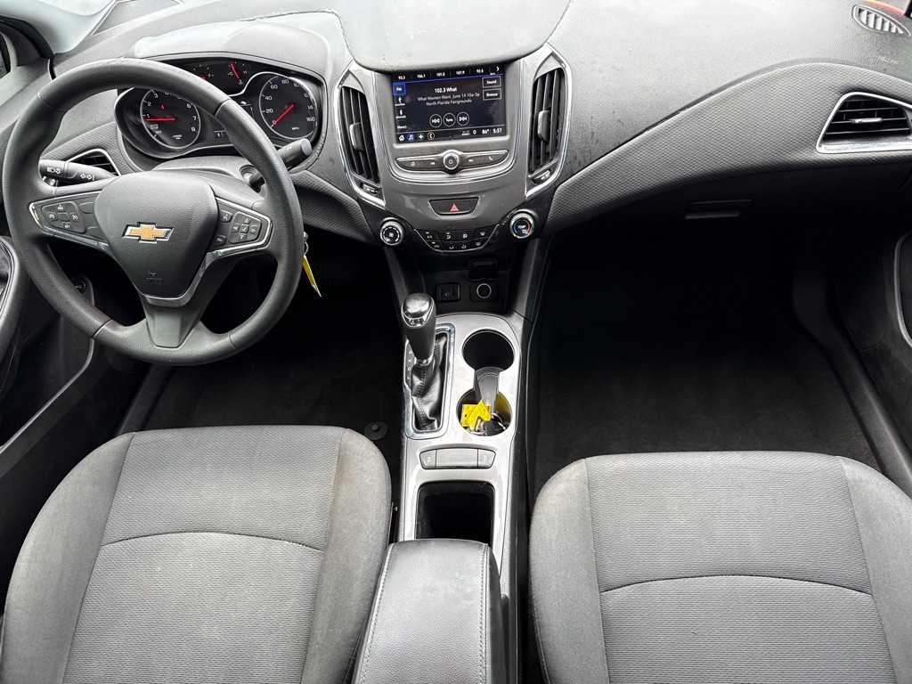 2019 Chevrolet Cruze Image 9