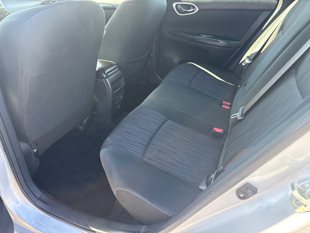 2019 Nissan Sentra Image 6