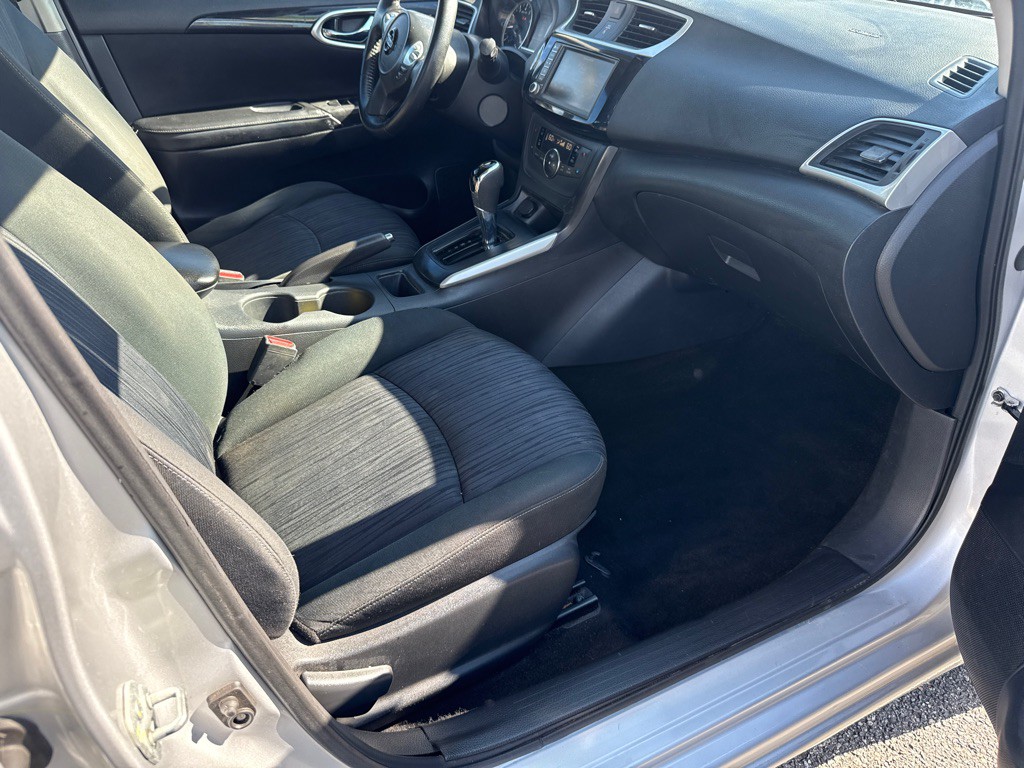 2019 Nissan Sentra Image 7