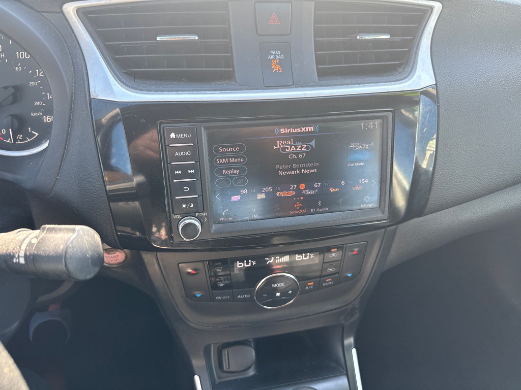 2019 Nissan Sentra Image 10
