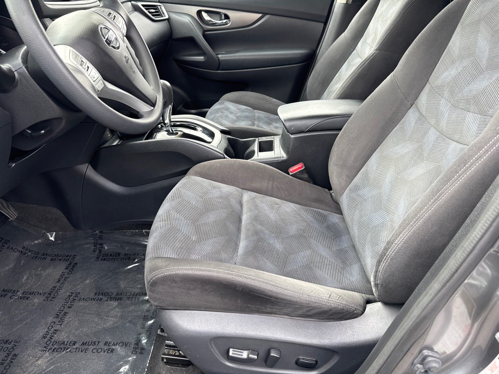 2015 Nissan Rogue Image 6