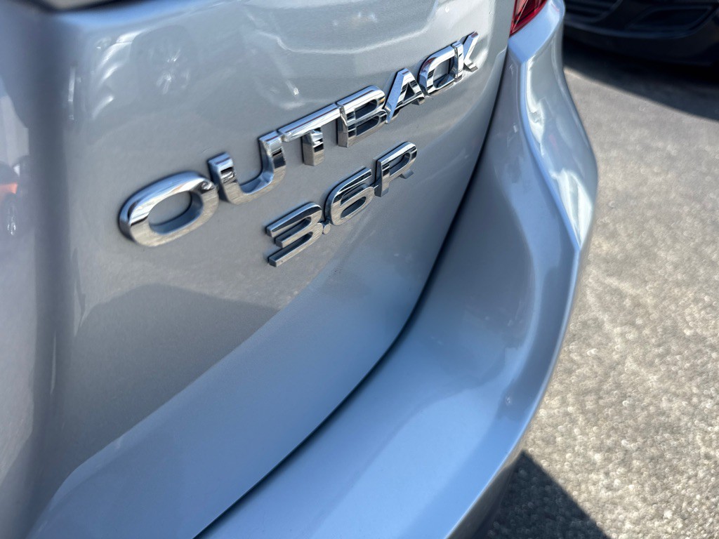2017 Subaru Outback Image 5