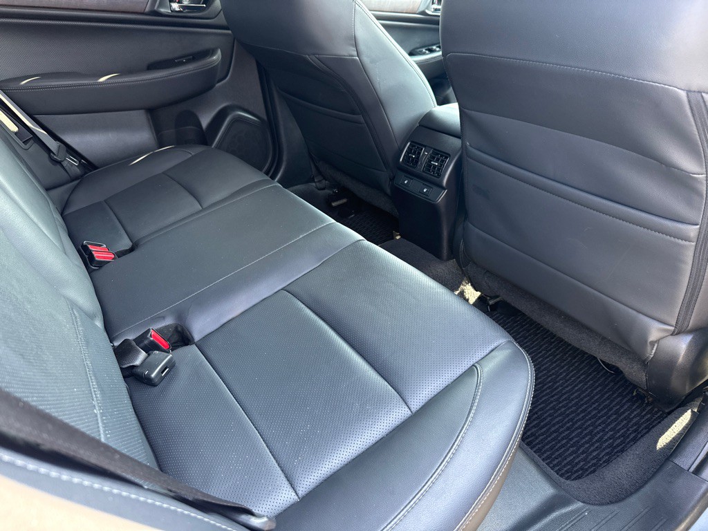 2017 Subaru Outback Image 10