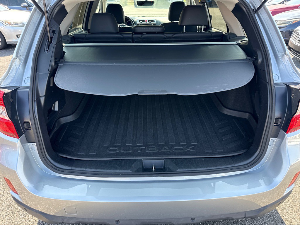 2017 Subaru Outback Image 13