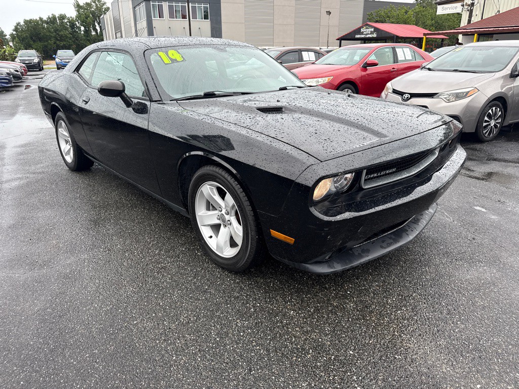2014 Dodge Challenger Image 2