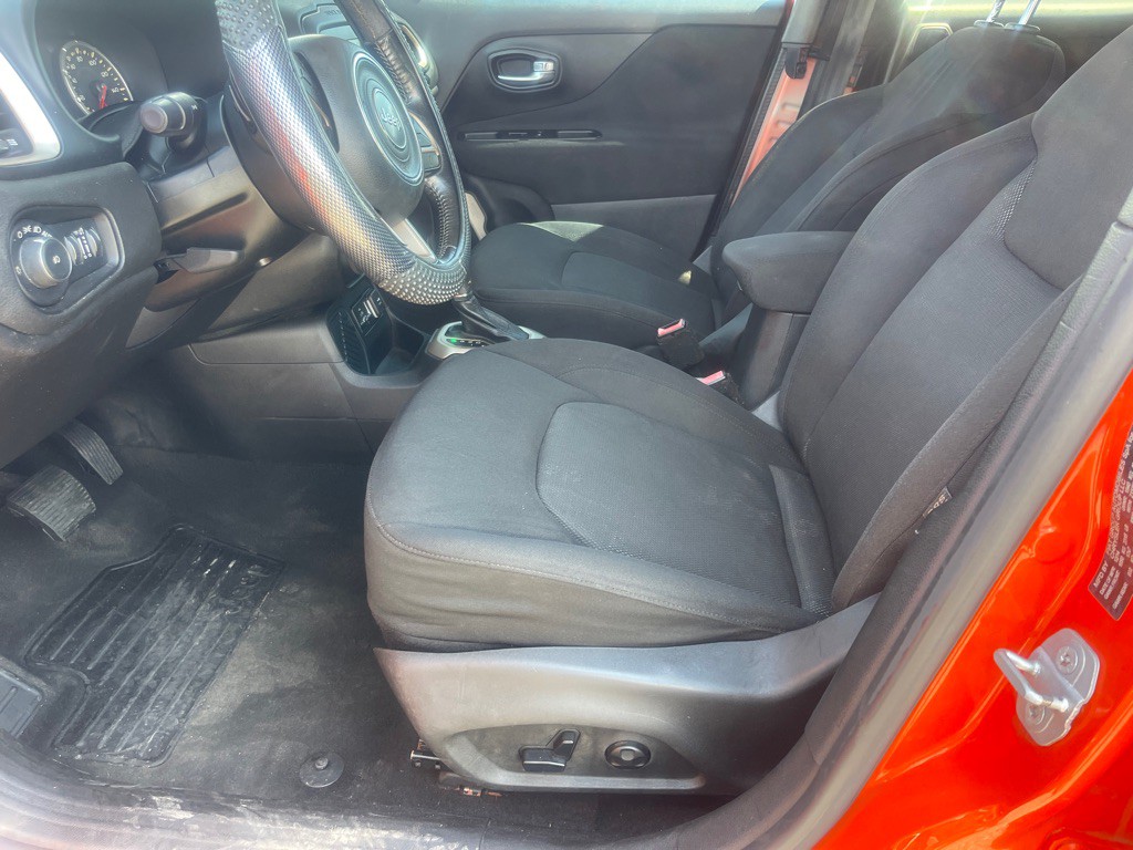 2015 Jeep Renegade Image 7