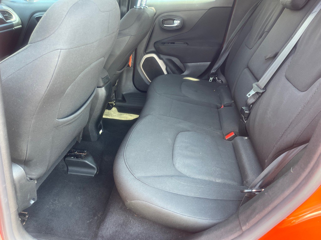 2015 Jeep Renegade Image 8