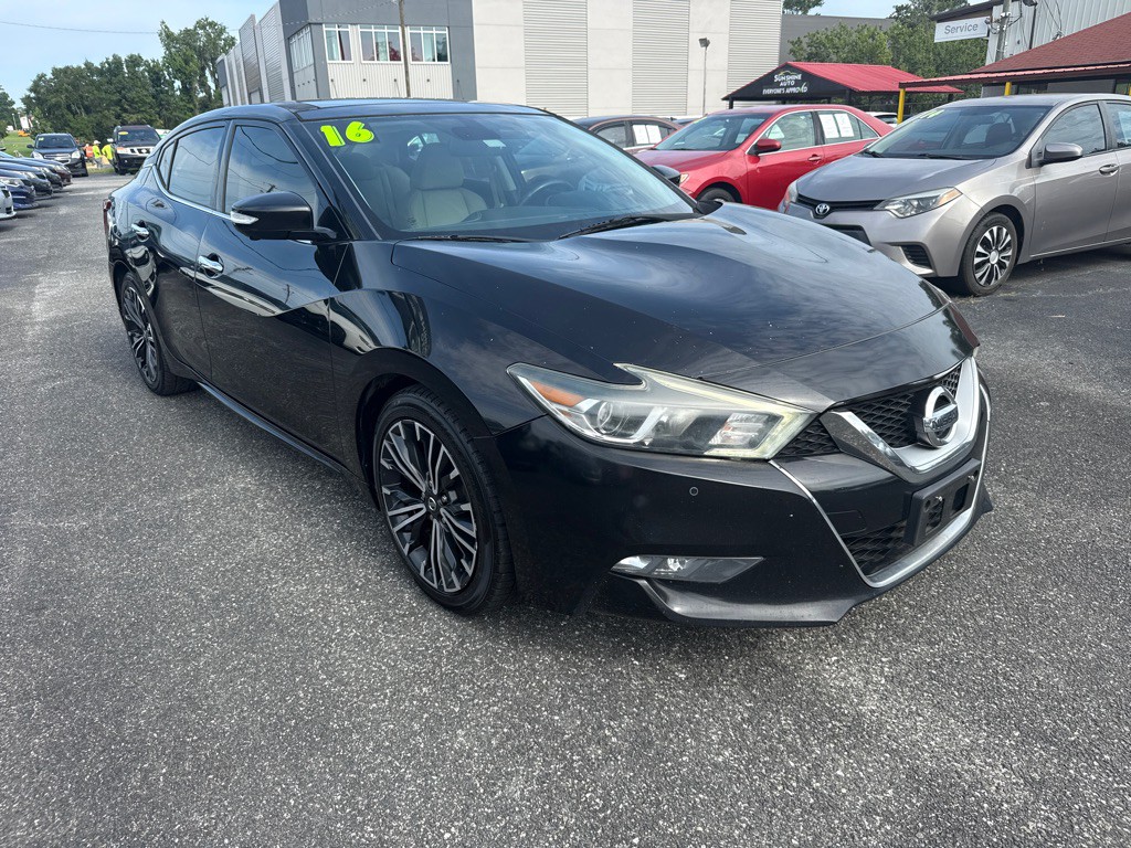 2016 Nissan Maxima Image 2