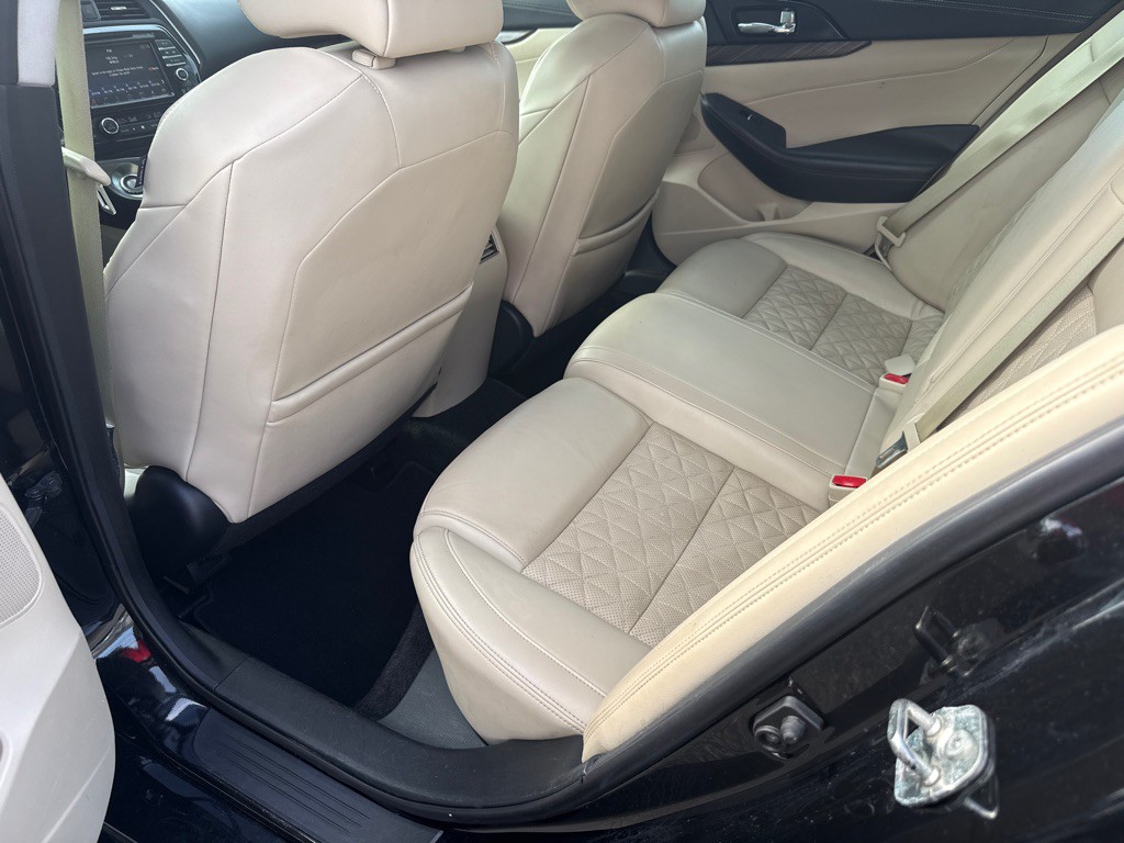 2016 Nissan Maxima Image 7