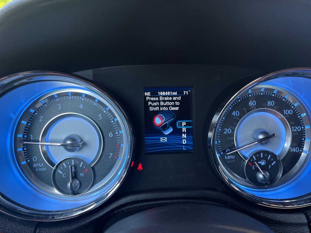 2012 Chrysler 300 Image 37