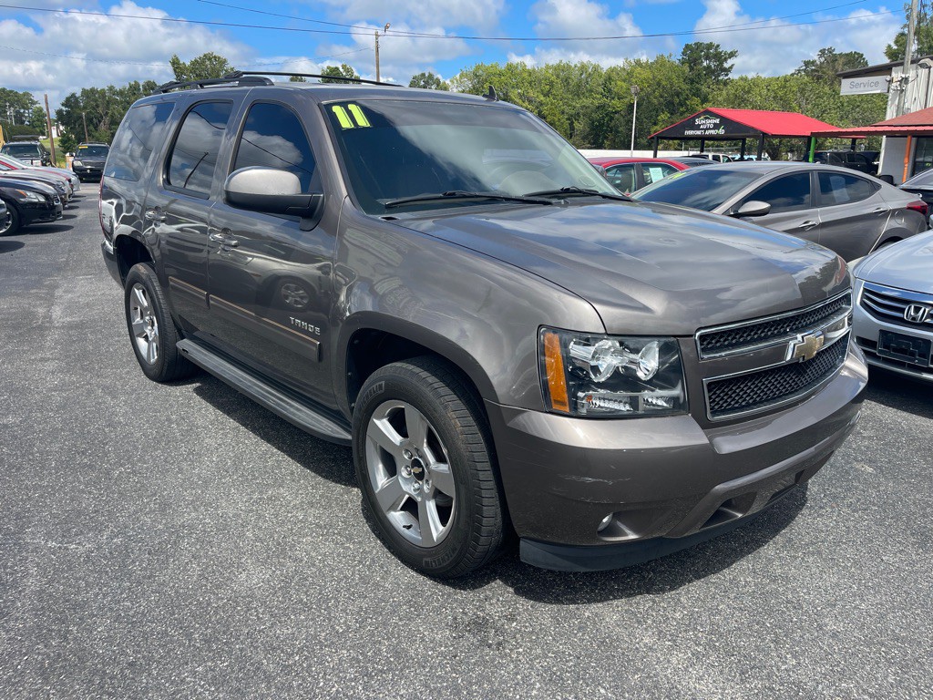 2011 Chevrolet Tahoe Image 2