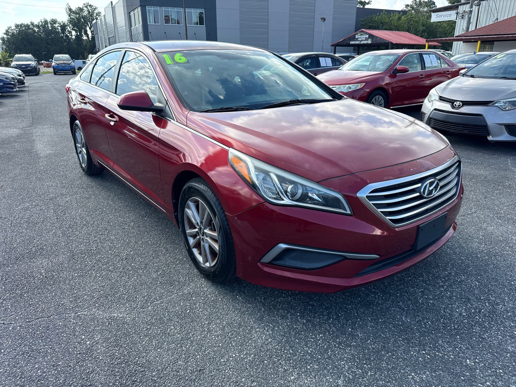 2016 Hyundai Sonata Image 2