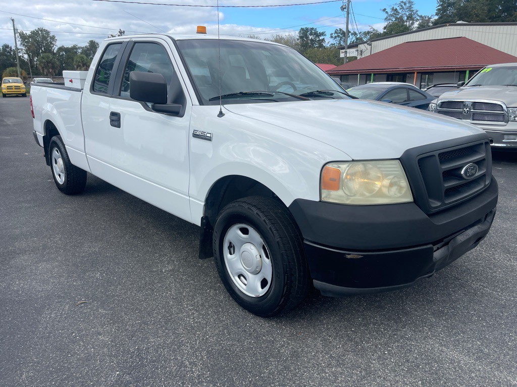 2005 Ford F-150 Image 2