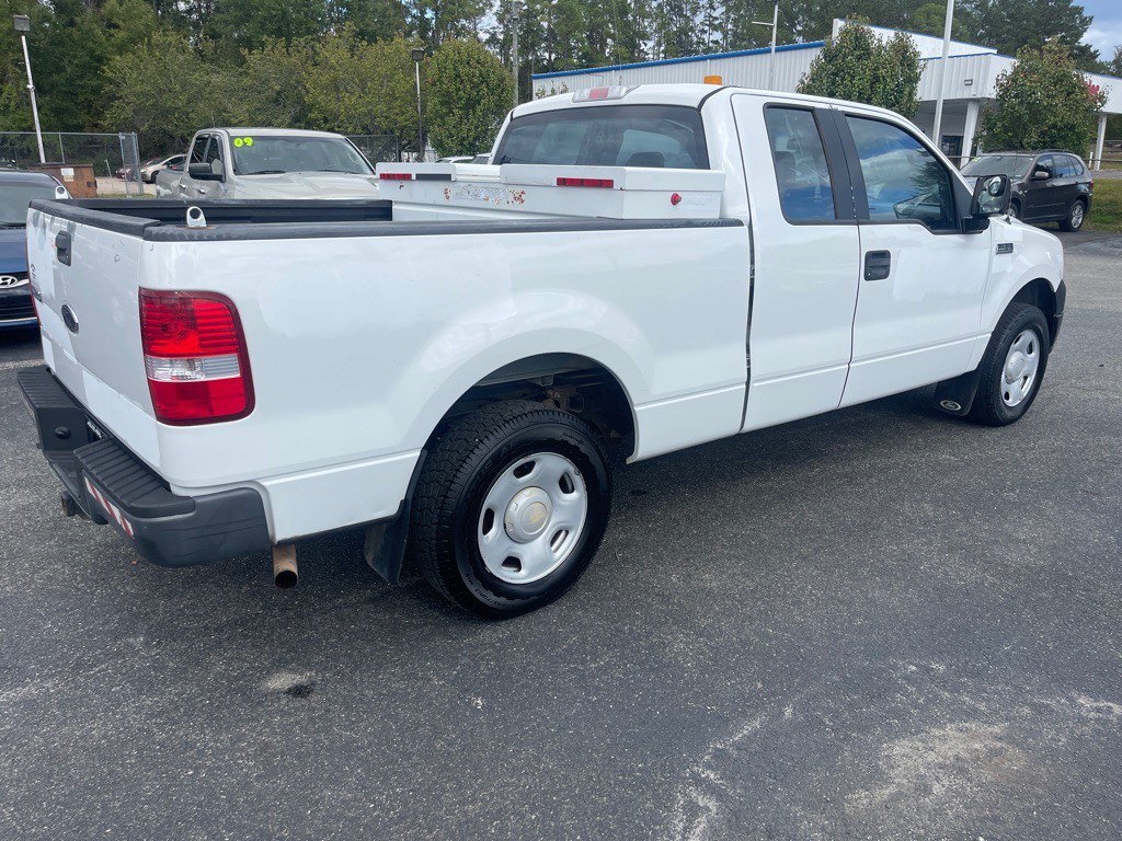 2005 Ford F-150 Image 3