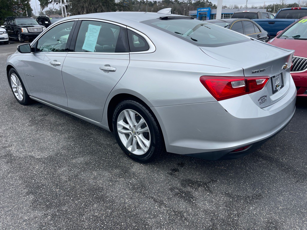 2016 Chevrolet Malibu Image 4