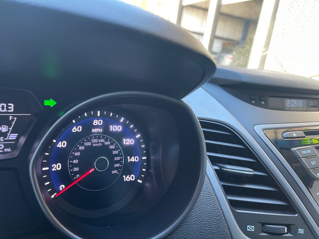 2014 Hyundai Elantra Image 19