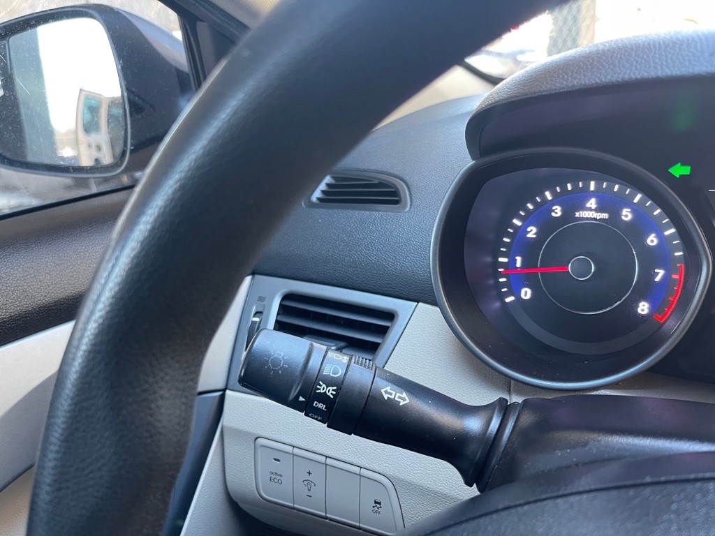 2014 Hyundai Elantra Image 22