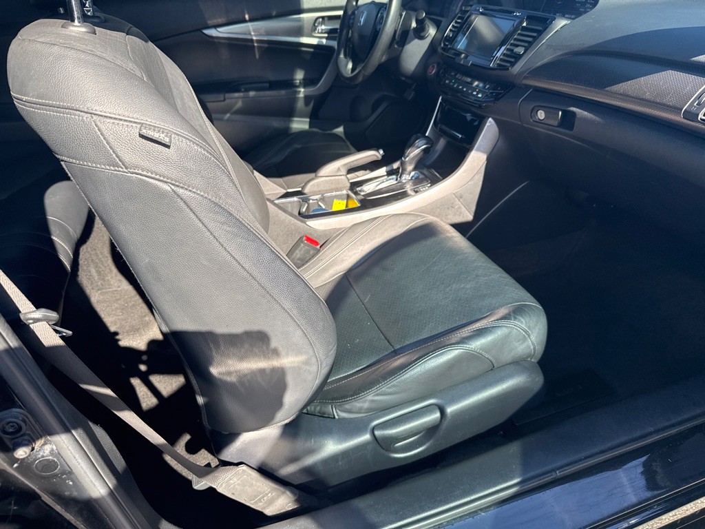 2016 Honda Accord Image 7