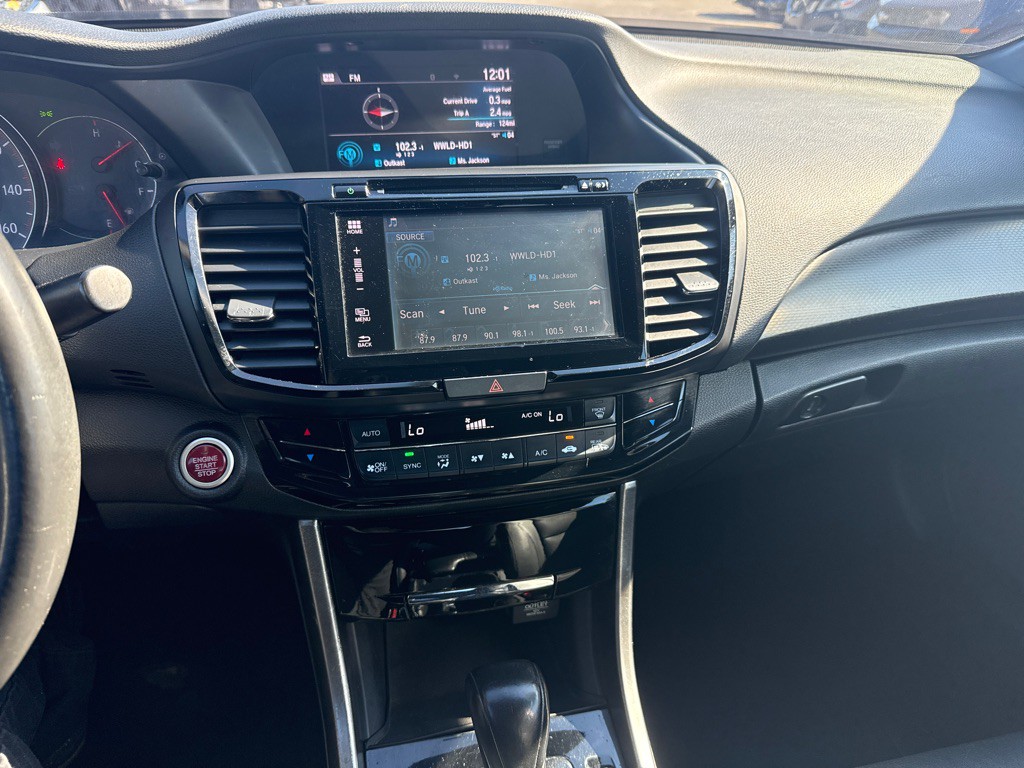 2016 Honda Accord Image 8